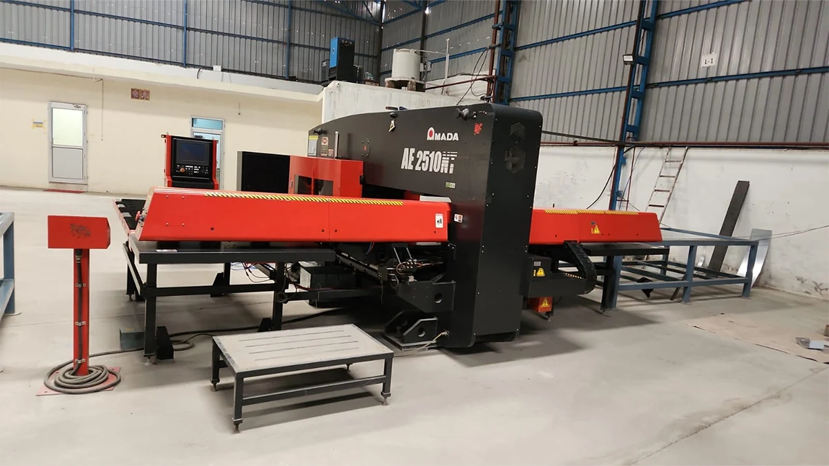 AMADA - AE-2510 NT станок с чпу