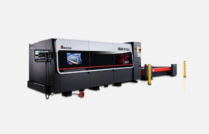 AMADA — REGIUS 3015 AJe Обрабатывающий центр